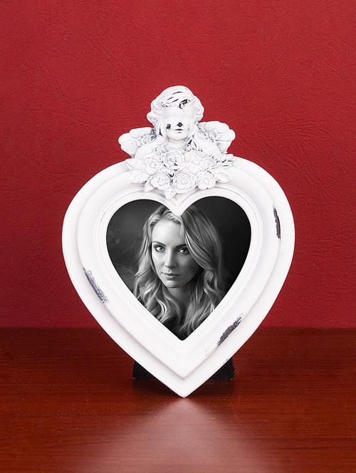 personalized heart shaped resin photo frame by golden peacock - 15950007 - Very Small Image - 1