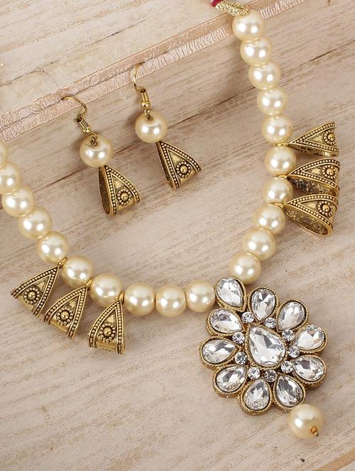 gold brass  necklace - 15970532 - Very Small Image - 1