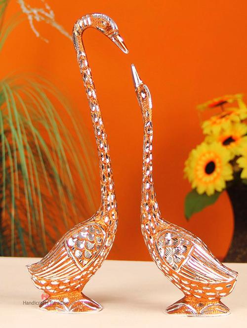 handicrafts paradise pair of kissing swan / duck home decor showpiece in white metal - 14.25 inch ( brown ) - 15999222 - Very Small Image - 1