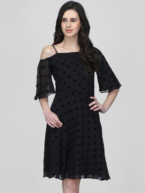single cold shoulder flared dress - 16013094 - Very Small Image - 1