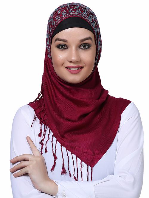 maroon solid embroidered scarf - 16101119 - Very Small Image - 1