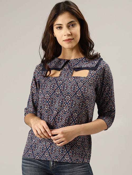 cut out detail boat neck top - 16108972 - Very Small Image - 1