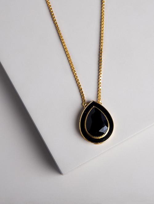 black metal short necklace - 16136750 - Very Small Image - 1