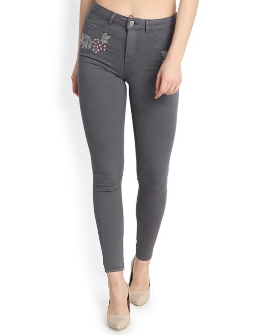 high rise embroidered jeans - 16168794 - Very Small Image - 1
