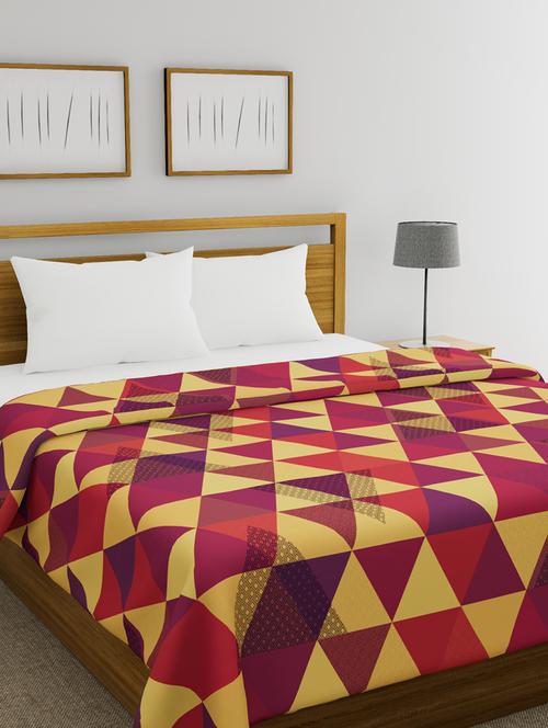 double bed comforter with silken filling - 16200825 - Very Small Image - 1