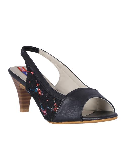 black back strap sandals - 16390763 - Very Small Image - 1