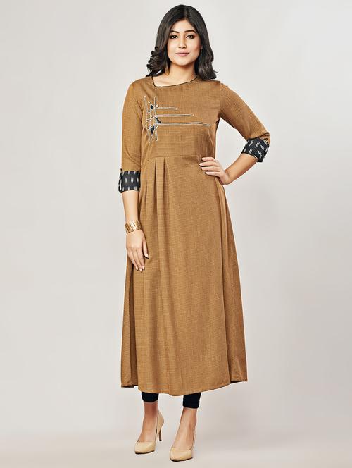embroidered a-line kurta - 16497872 - Very Small Image - 1