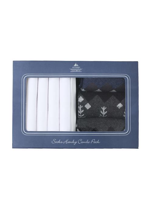 pack of 3 pcs sock and 5 pcs handkerchief combo - 16503966 - Very Small Image - 1