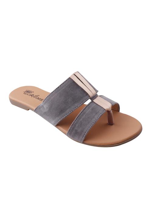 grey toe separator sandals - 16504753 - Very Small Image - 1