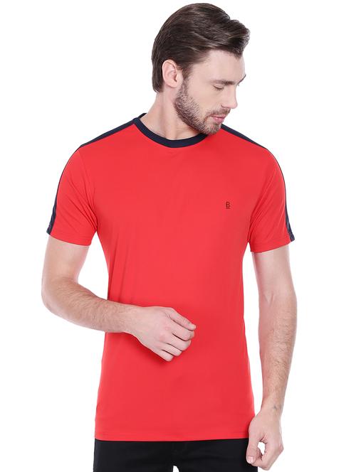 red taped t-shirt - 16517950 - Very Small Image - 1