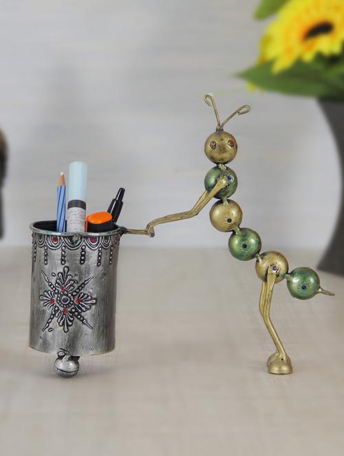 iron pen stand   - 16559449 - Very Small Image - 1