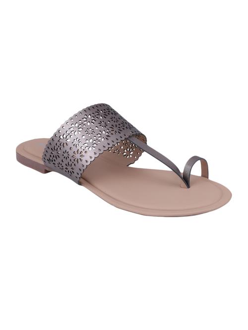 metallic one toe sandals - 16676850 - Very Small Image - 1