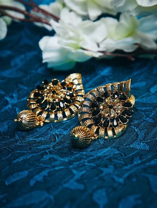 black  gold tone brass drop earring - 16780307 - Very Small Image - 1