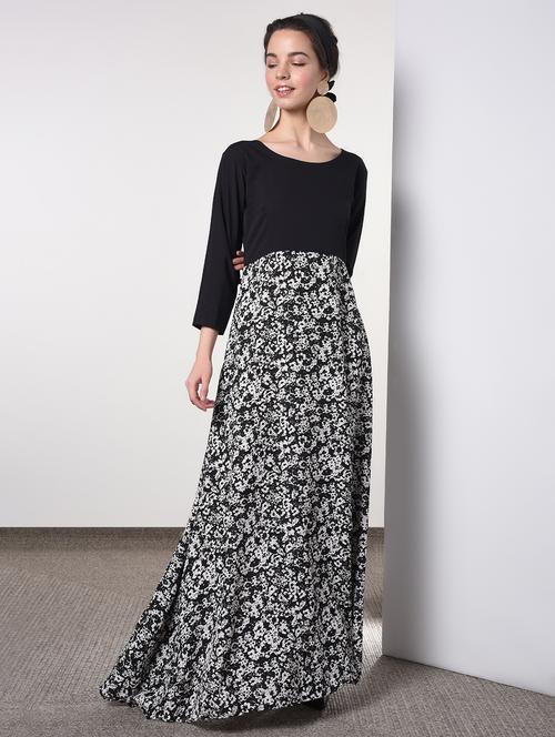 round neck printed maxi dress  - 16817532 - Very Small Image - 1