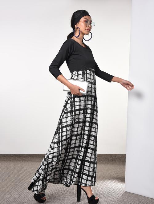round neck checkered maxi dress  - 16830308 - Very Small Image - 1