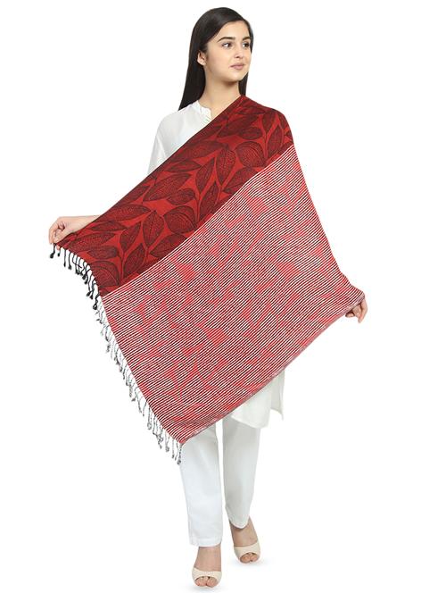 red viscose stole - 16843781 - Very Small Image - 1