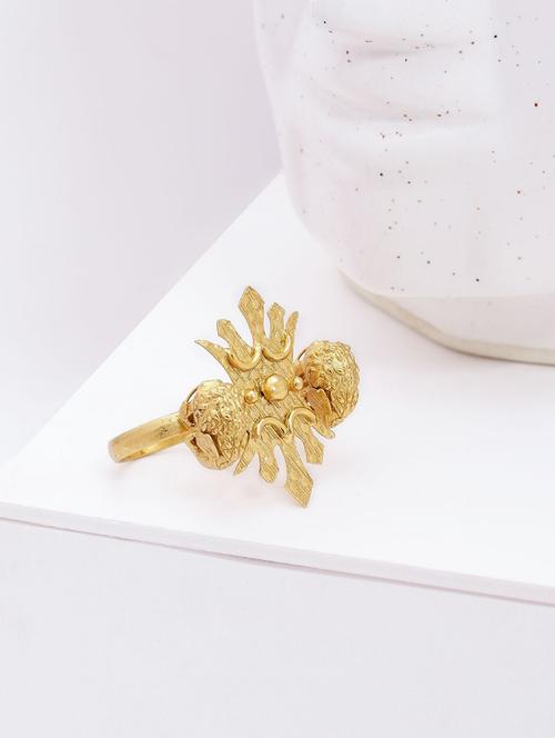 gold brass finger  ring - 16858857 - Very Small Image - 1