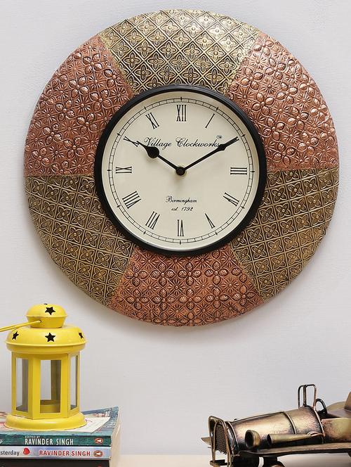  wooden analog vintage wall clock - 16865818 - Very Small Image - 1