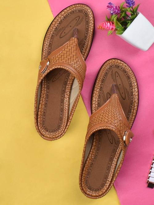 tan toe separator sandals - 16869122 - Very Small Image - 1