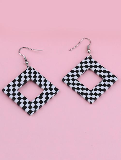 multi colored metal drop earring - 16888644 - Very Small Image - 1