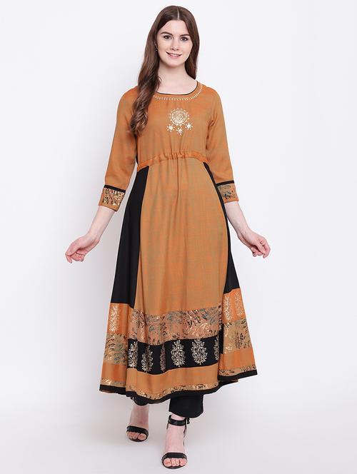 gold print flared kurta - 16923141 - Very Small Image - 1
