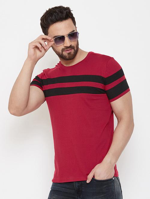 red taped t-shirt - 16952408 - Very Small Image - 1