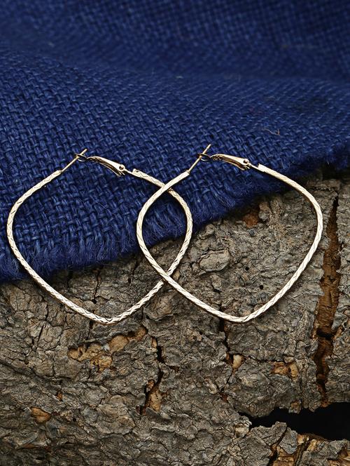 gold metal hoop earring - 16952579 - Very Small Image - 1