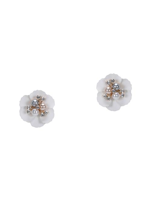 white metal studs earring - 16990935 - Very Small Image - 1