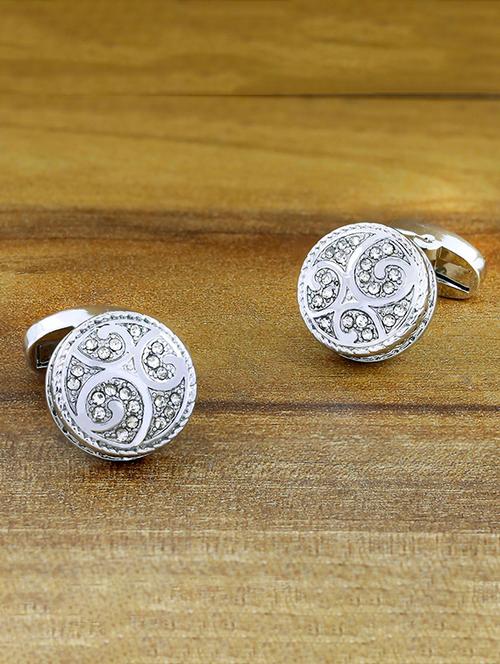 silver metal cufflinks - 17068897 - Very Small Image - 1