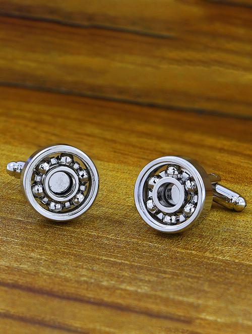 silver metal cufflinks - 17068911 - Very Small Image - 1
