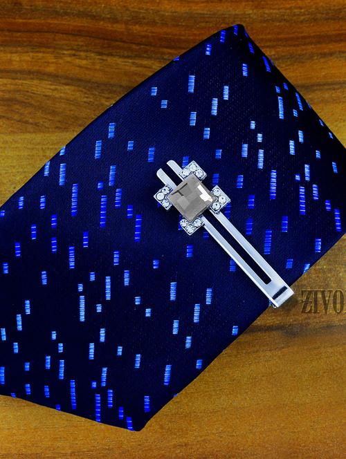 grey nonmetal brooch - 17084958 - Very Small Image - 1