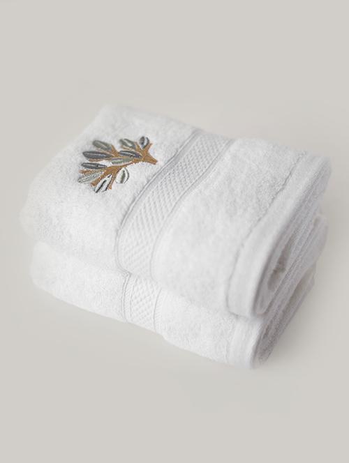 gondi tree embroidered white hand towels - 17101268 - Very Small Image - 1