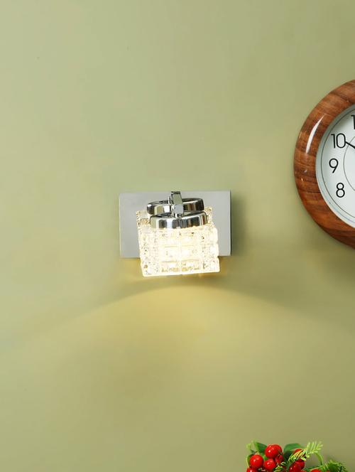  designer spot light and spot light bars   - 17161207 - Very Small Image - 1