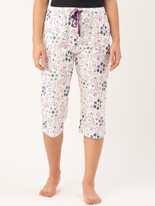 white hosery regular capris - 17167347 - Very Small Image - 1