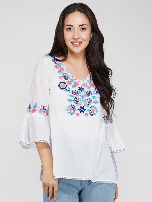 side slit embroidered top  - 17171438 - Very Small Image - 1