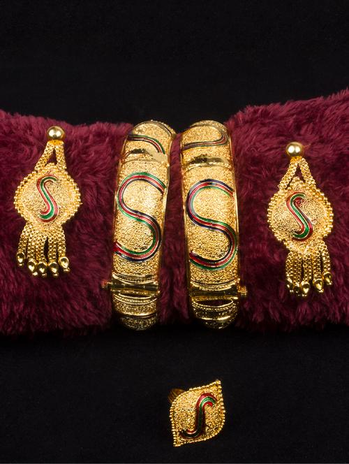 gold brass bangle with earring - 17363548 - Very Small Image - 1