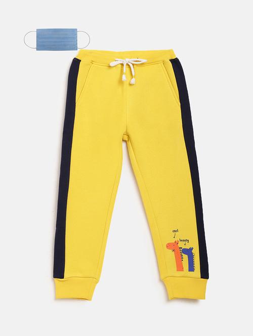 yellow fleece track wear - 17412468 - Very Small Image - 1