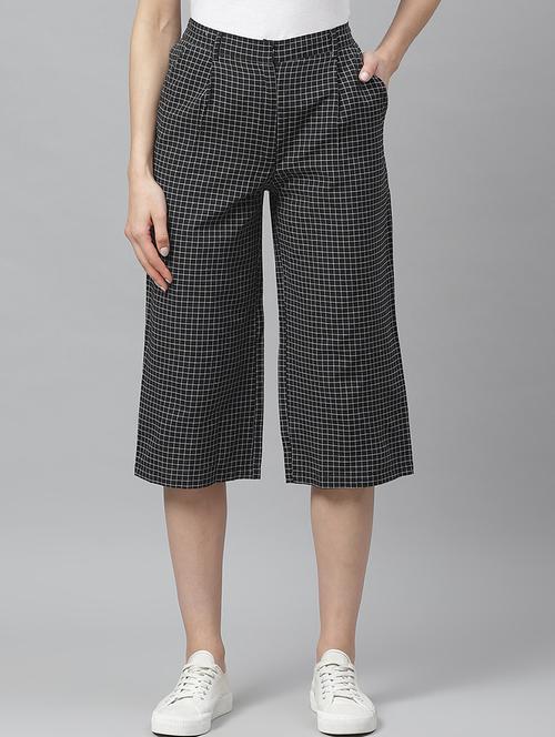 mid rise cropped trouser  - 17415688 - Very Small Image - 1