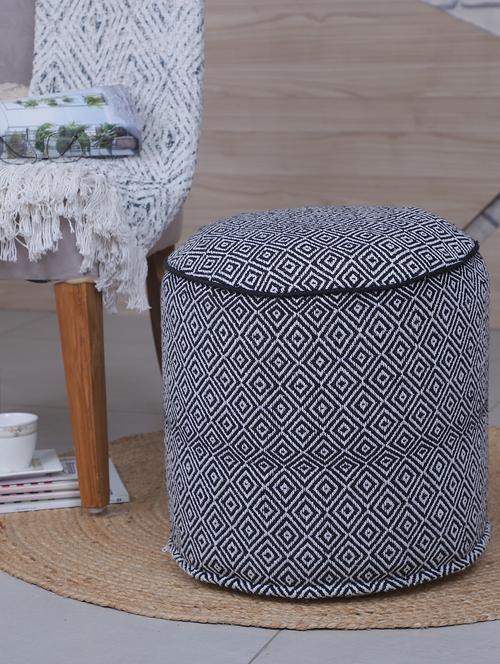   beautiful cylindrical diamond cotton pouf  - 17422545 - Very Small Image - 1
