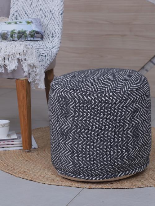 beautiful cylindrical stripe cotton pouf - 17422592 - Very Small Image - 1
