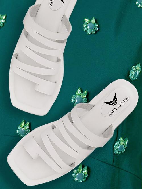 white one toe sandals - 17427959 - Very Small Image - 1