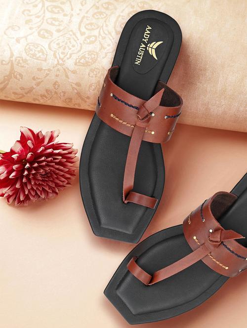 brown one toe sandals - 17427966 - Very Small Image - 1