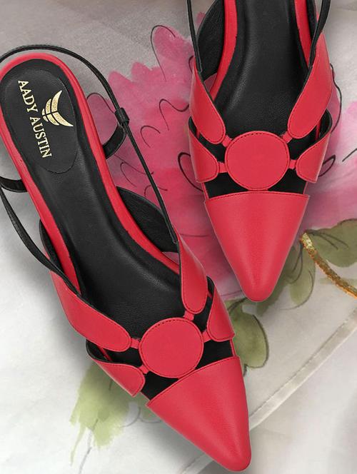 red back strap sandals - 17427984 - Very Small Image - 1