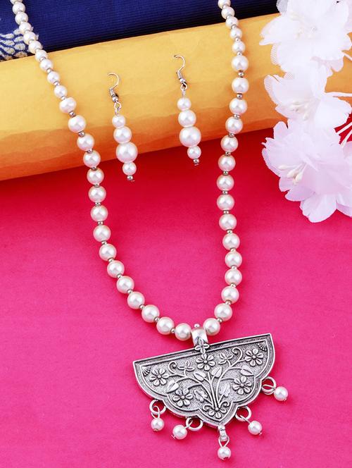 silver plated pearl necklace - 17466238 - Very Small Image - 1