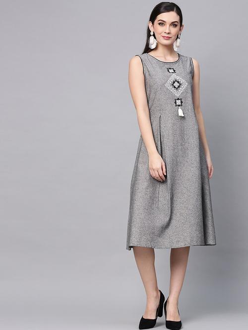 embroidered a-line dress  - 17472689 - Very Small Image - 1