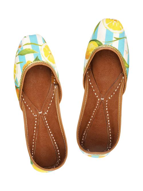 yellow slip on jutis  - 17477466 - Very Small Image - 1