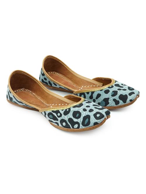 blue slip on jutis  - 17477721 - Very Small Image - 1