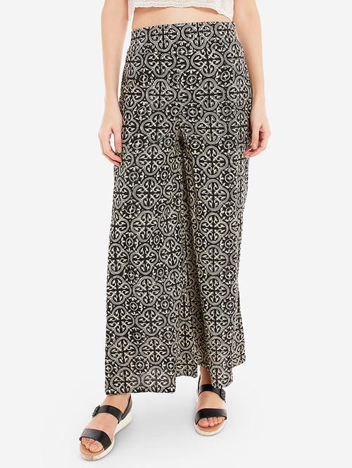 high rise flared palazzo  - 17480495 - Very Small Image - 1