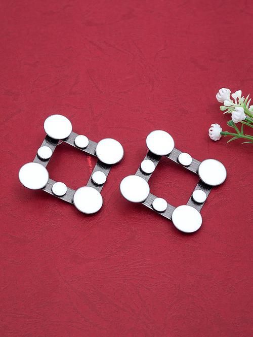 black metal drop earring - 17548157 - Very Small Image - 1