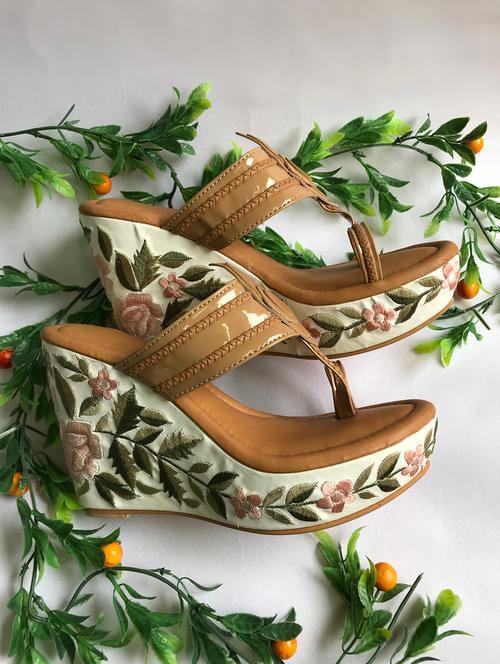 nude kolapuri - 17567101 - Very Small Image - 1